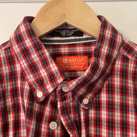 MATIX Mens Checkered button down - like new! - Picture 2 of 6